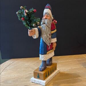 Festive Santa Claus Figurine with Tree